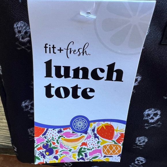 NWT Fit & Fresh Skulls & Crossbones Lunch Tote Lunch Box - Picture 2 of 9